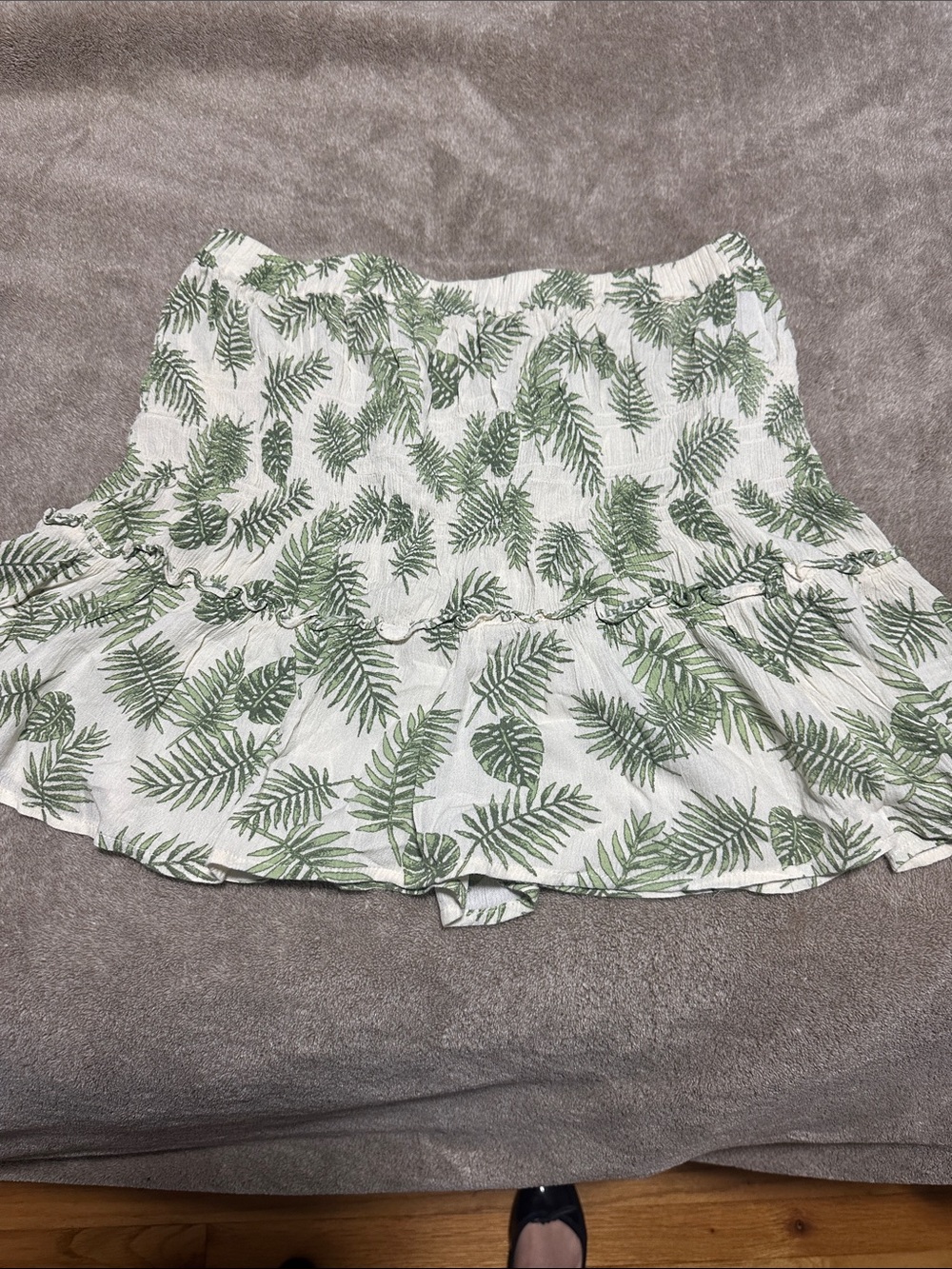 Elodie White Skirt with Green Palm Print